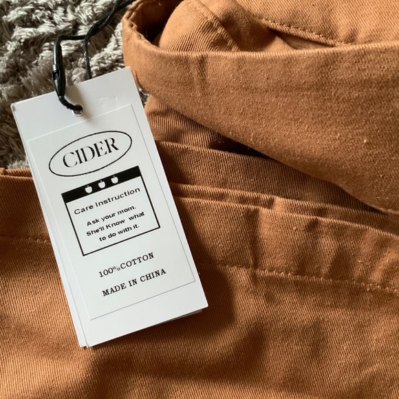 Cider Women's Tan Wide Leg Pants, Size Medium. - Picture 8 of 10